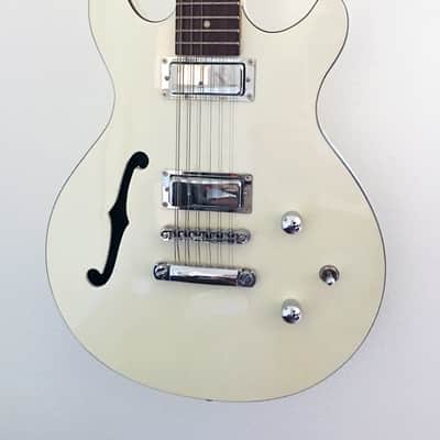 Daisy Rock Retro-H 12S: Sparkle White Semi-Hollow 12-String  Electric image 2