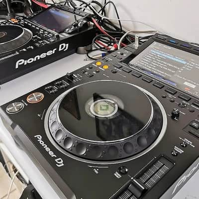 Pioneer CDJ-3000 - Professional DJ multi player - black image 1