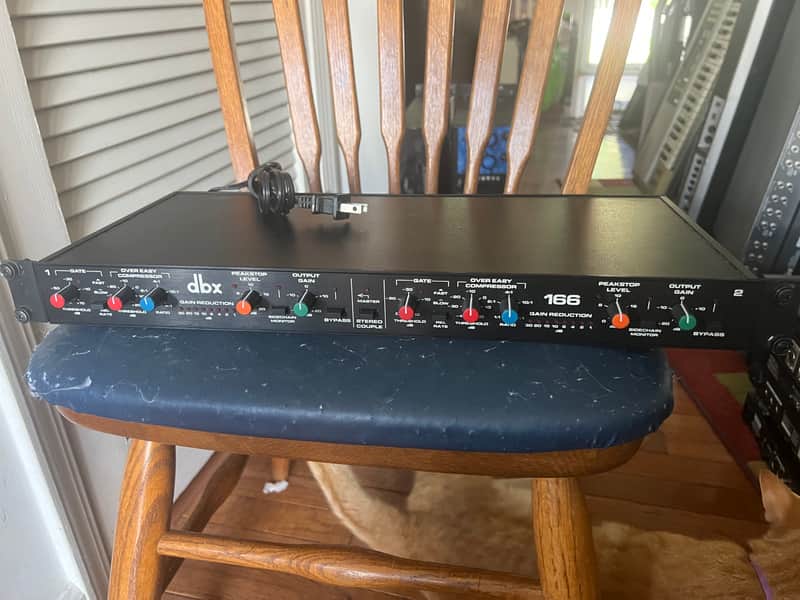 dbx 166 2-Channel Dynamics Processor with sidechain input. Includes Rack mount bolts/washers. Ex-Church, looks new image 1