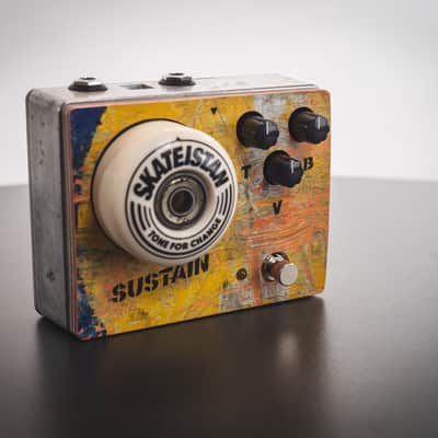Tone for Change Limited Edition "Skatedeck" Fuzz Pedal for Skateistan Charity image 9