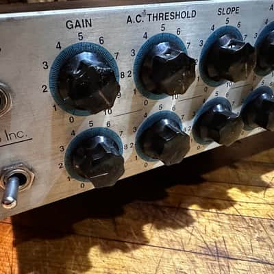Summit Audio DCL-200 Dual Tube Compressor Limiter - Super Cool! image 4