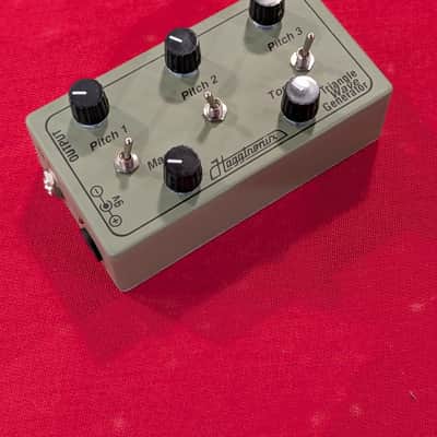 Haggtronix Triangle Wave Generator 2026 - Green image 1