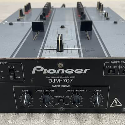 Pioneer DJM 707 mixer image 6