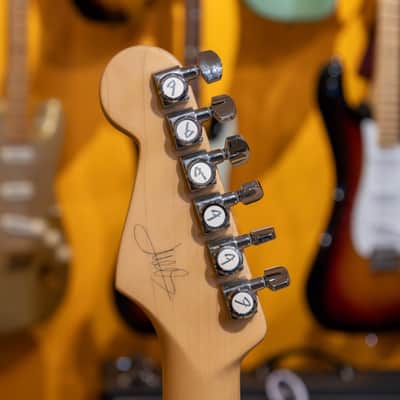 Fender Juanes Stratocaster®, Maple, Electric Guitar - Pearlescent Luna White image 11