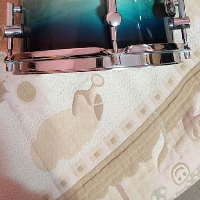 Sonor Delite drum set in Green fade image 5