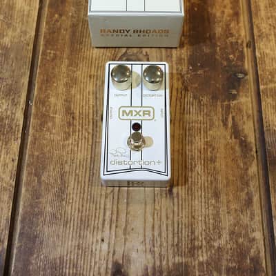 MXR RR104C Randy Rhoads Signature Special Edition Distortion + 2025 - Present - Cream image 2