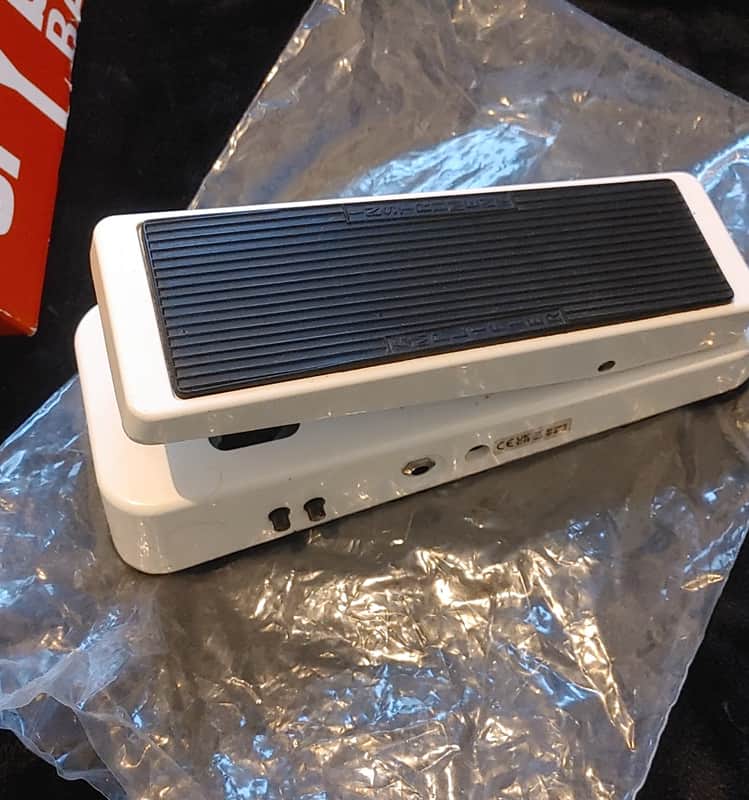 Dunlop 105Q Cry Baby Bass Wah | Reverb Canada