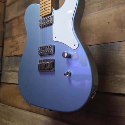 Fender 75th Anni. American Professional Classic Cabronita Telecaster (Pre-Owned) - Ice Blue MEtallic w/ Case image 4