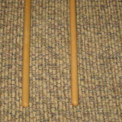 one pair of new old stock near A+ Mike Balter MB6B (6B) Hard Keyboard Mallets - 1" diameter Oval Gray Rubber HEADS and Natural Birch HANDLES (for Xylophone, Bells) mid to late 1990s (+ packaging) Unwound Series image 7