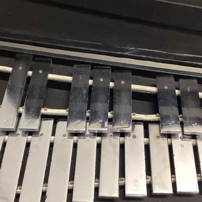 Jenco 1 1/2” Wide Bar Glockenspiel 2.5 Octaves in Case G-C image 10