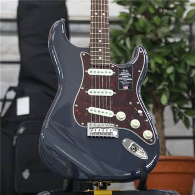 FENDER American Professional Classic Stratocaster Faded Black image 1