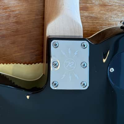 Reverend Double Agent OG MBK (Charger H90) – Mint – w/ Reverend Two-Tone Case – Bass Contour image 11