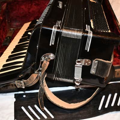 Moreschi & Sons Piano Key Accordion Italy feb25 #E(517c3b) 1940-1970 image 8