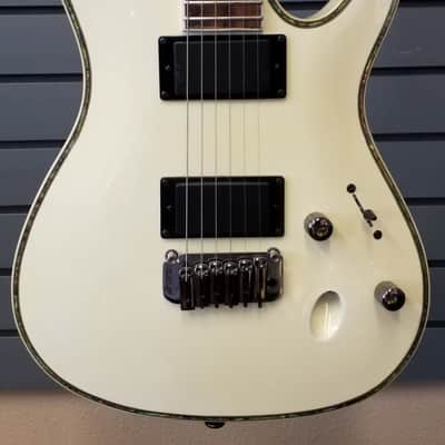 Ibanez SA Series SAS32EX  Gloss White W/ Abalone Binding image 2