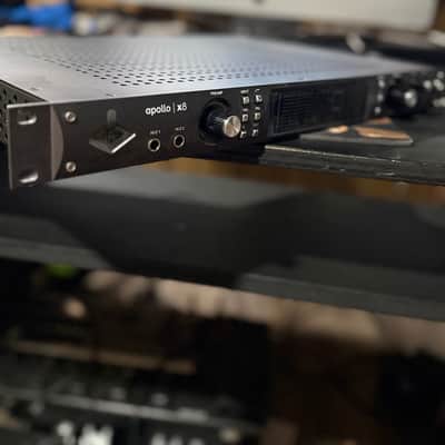 Universal Audio Apollo x8 Thunderbolt 3 Audio Interface 2018 - Present - Black image 7