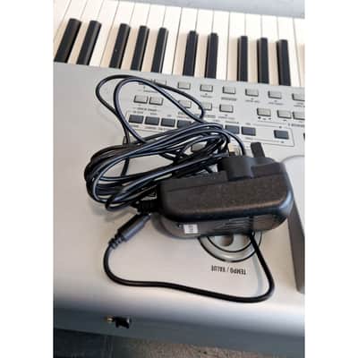 Korg PA588 - Synthesizer Keyboards - White - Keyboard - Excellent w/ Hard Case & Power Supply image 18