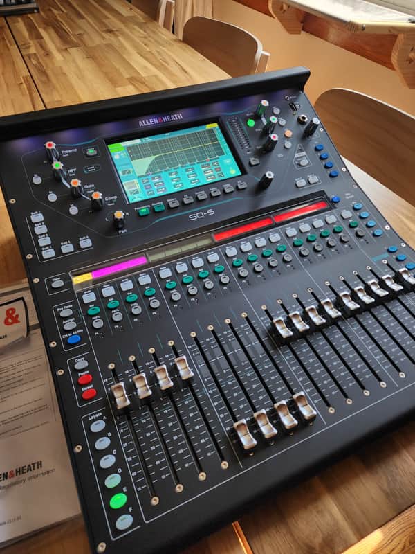 Allen&Heath SQ-5 + DEEP and RackFX Add-On (V1.6) image 1