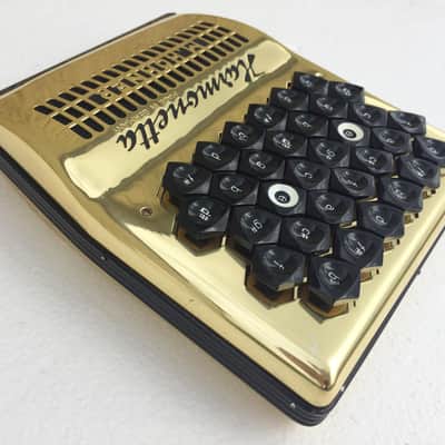 Hohner Harmonetta Keyed Harmonica + Accessories image 4