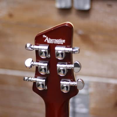The Alternative Guitar Company 34 1/2 2000s - Sunburst image 10