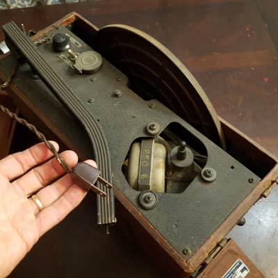 Magnavox Model "JR" Illustravox Standard Mono Tube amp, field coil speaker, cab, record player, AND MOVIE PROJECTOR 1940s - Art Deco grille and brown tolex image 14