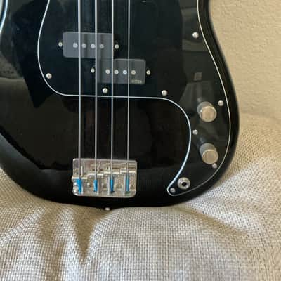 Squier Classic Vibe '70s Precision Bass 2015 - Present - Black image 2