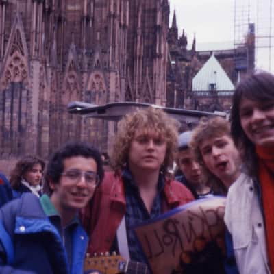 Def Leppard Autograph 1988 (Steve Clark, Joe Elliott...) + Phil Collen’s Guitar Pick 1988 image 9
