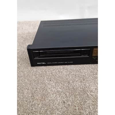 Rotel RCD-820BX2 Digital Stereo Compact Disc Player - CD Player - Good image 4