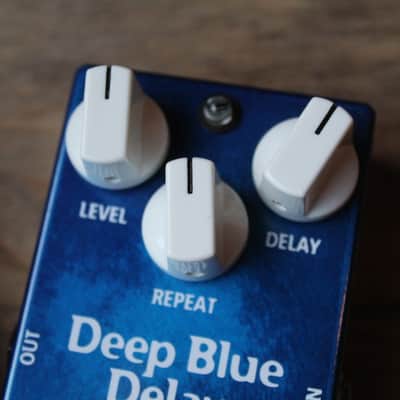 MAD PROFESSOR "Deep Blue Delay" image 3