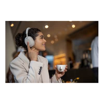 Sony WH-1000XM5 Wireless Noise Canceling Over-Ear Headphones (Silver) image 7