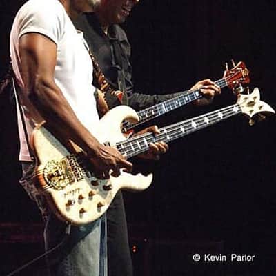 Lowenherz Majesty Clarke Custom 5-String Electric Bass Guitar image 11