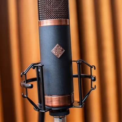 Telefunken TF39 Copperhead Deluxe Multi Pattern Large Diaphragm Mic image 9