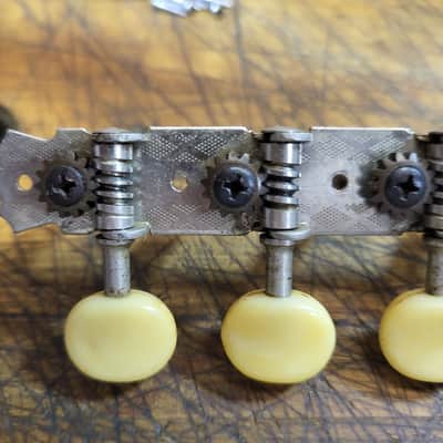 Vintage RARE 1965 Teisco Del Ray Japan 6 on a Plate Electric Guitar Tuners Grommets Installation Screws Luthier Parts image 2