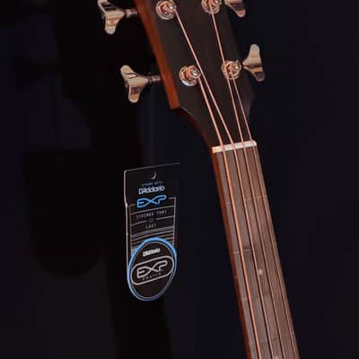 Guild B-240EF Fretless Acoustic Bass – Natural image 2