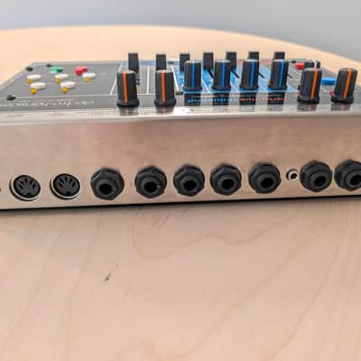 Electro-Harmonix 45000 Stereo Multi-Track Looper with Foot Controller image 5