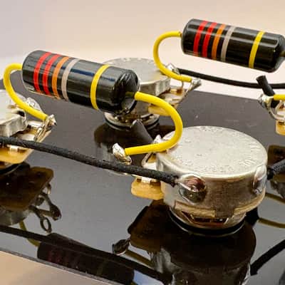 Gibson Les Paul 50s style wiring harness with new Bumblebee 0.022uF paper in oil capacitors and split long shaft pots image 2