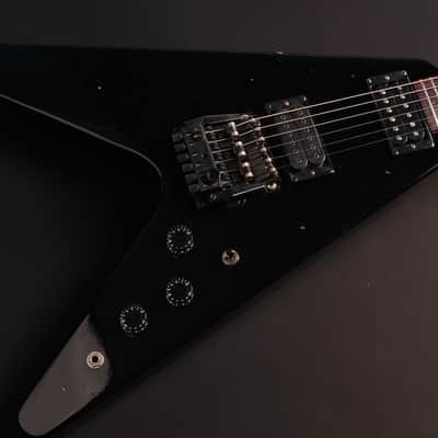 Gibson Flying V 1988 USA – Ebony – Vintage Modified – Shift 2001 Tremolo – Original Case image 3