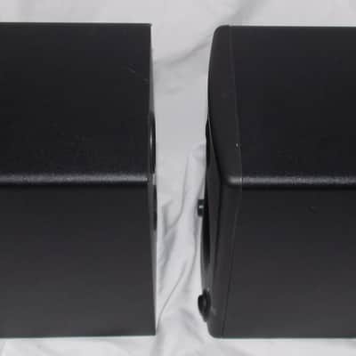 PreSonus Eris E3.5 2-Way 3.5" Active Studio Monitor (Pair) 2017 - Present - Black image 2