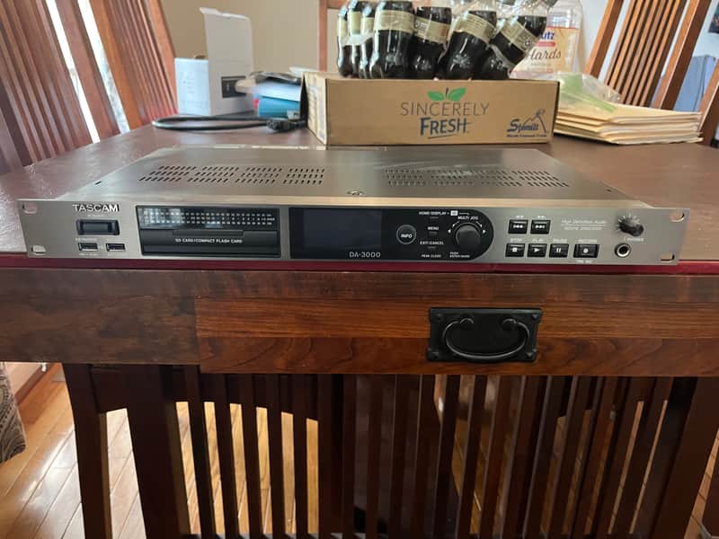 TASCAM DA-3000 Master Recorder 2013 - Present - Black image 1