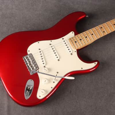 Immagine Fender American Special Strat - Candy Apple Red - 2nd Hand - 11