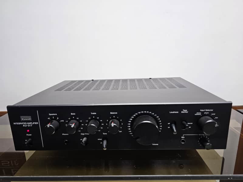Sansui AU-317 Stereo Vintage Amplifier Operational
