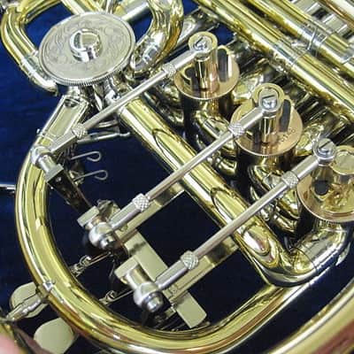 New Alexander 103MAL-HG Double French Horn in Yellow Brass, Hand Hammered Bell Spout, Detachable Bell Flare;with Mouthpiece,Care Kit image 8