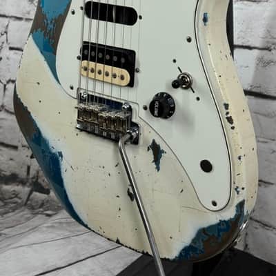 Friedman Vintage S 2026 - White Over Two Tone Blue Metallic (Large Checkerboard) w/OHSC image 3