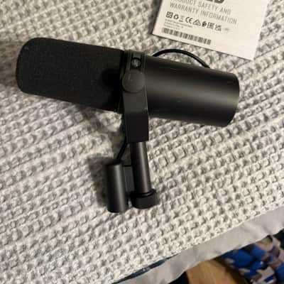 Shure SM7B Cardioid Dynamic Microphone 2001 - Present - Black image 3