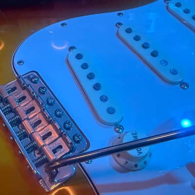 Fender Stratocaster Reissue 1965 - Sunburst Loaded Body image 4