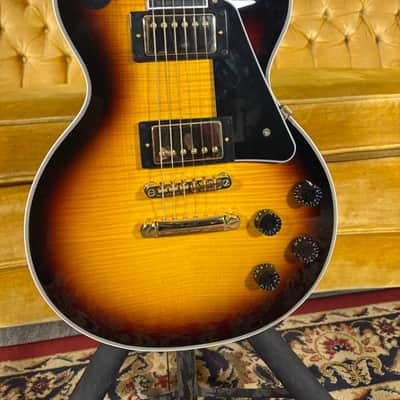 Epiphone Les Paul Custom - Tri-Color Burst w/case image 3