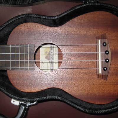 Islander Ukulele MS-4 Soprano Ukulele /w/ Hard Case Never Played image 2