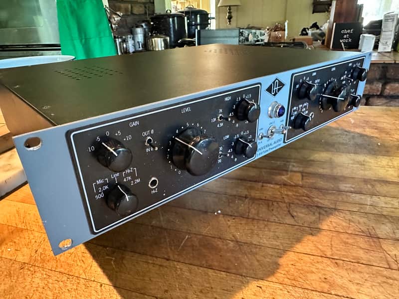 Universal Audio 2-610 Dual Tube Preamps - Amazing Condition! image 1