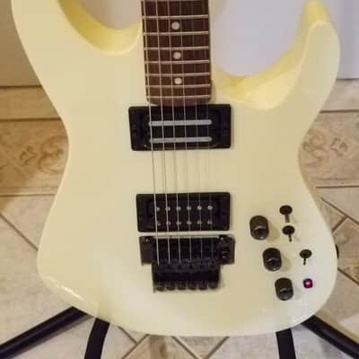 Kramer Sustainer 1989 Cream image 3