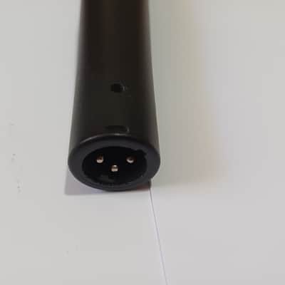 Shure SM57 Cardioid Dynamic Microphone - made in Mexico - boxed with zip case and mic clip image 13