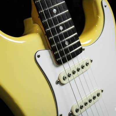 G&L S-500 Signature 1991 White image 6